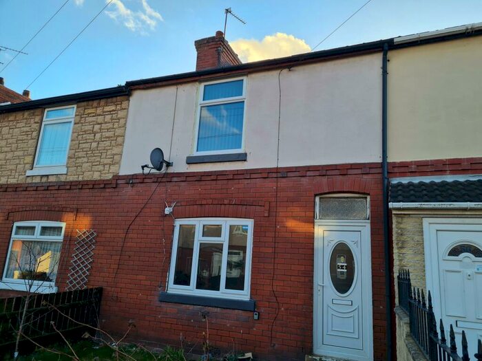 3 Bedroom House To Rent In Manor Road, Askern, Doncaster, DN6
