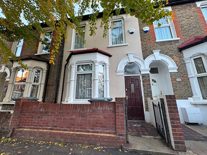 3 Bedroom Terraced House To Rent In Humberstone Road, Plaistow, London, E13