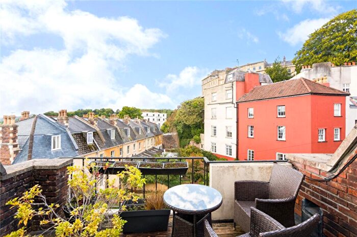 4 Bedroom Duplex For Sale In Granby Hill, Bristol, BS8