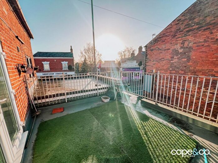 2 Bedroom Flat To Rent In Sitwell Street, Spondon, Derby, Derbyshire, DE21