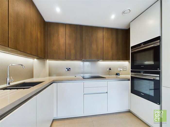 2 Bedroom Apartment To Rent In Glen Island, Taplow, Maidenhead, Berkshire, SL6