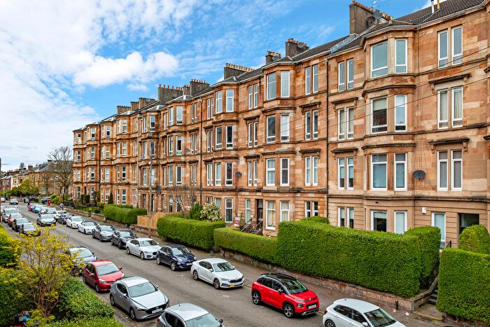 3 Bedroom Flat For Sale In Onslow Drive, Dennistoun, Glasgow, G31