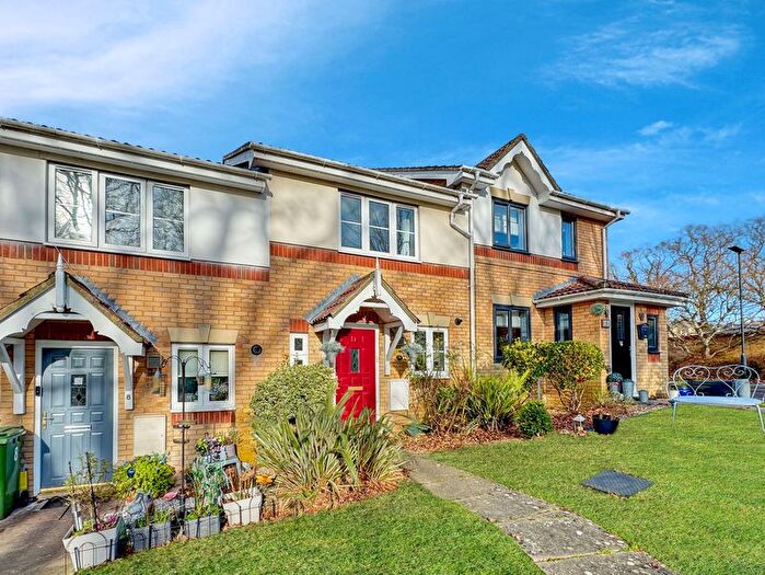 2 Bedroom Terraced House For Sale In Medina View, East Cowes, PO32