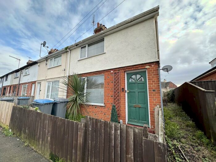 2 Bedroom End Of Terrace House To Rent In Cage Lane, Felixstowe, Suffolk, IP11