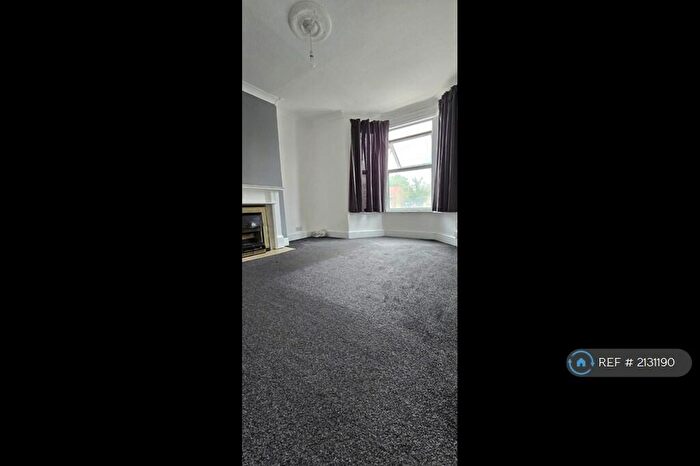 3 Bedroom Flat To Rent In Kildare Road, London, E16