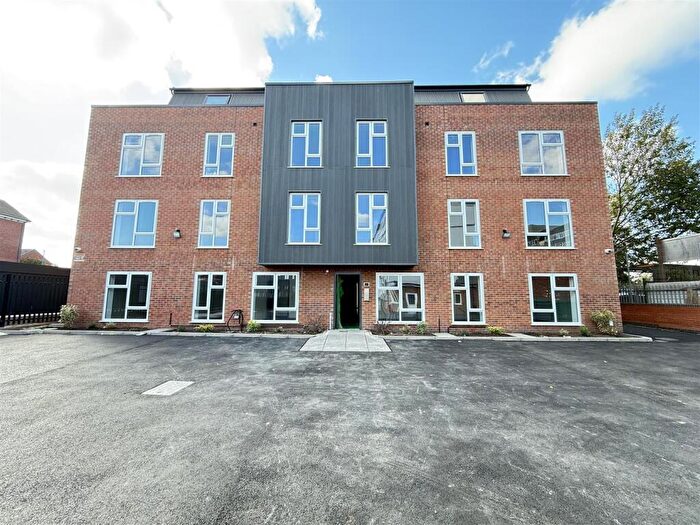 2 Bedroom Block Of Apartments To Rent In Brickstone Penthouse-High Street, West Bromwich, B70