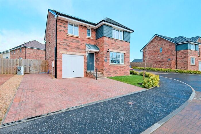 4 Bedroom Detached House For Sale In Harrowslaw Drive, Brackenhill Park, Hamilton, ML3