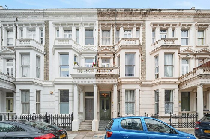 Studio To Rent In Fairholme Road, West Kensington, London, W14