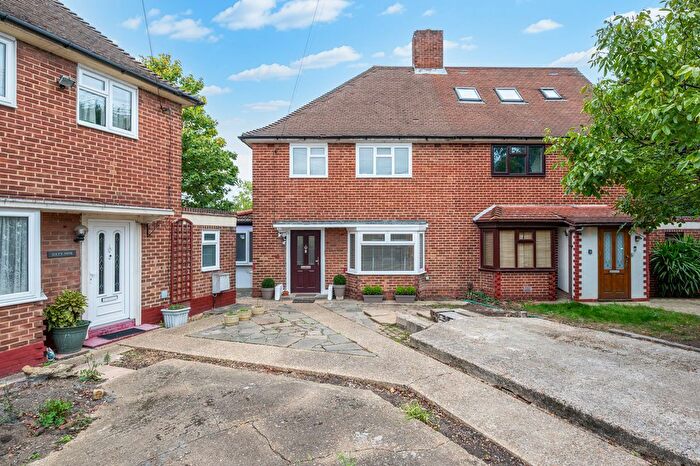 3 Bedroom Semi-detached House For Sale In Linkway, Raynes Park, SW20