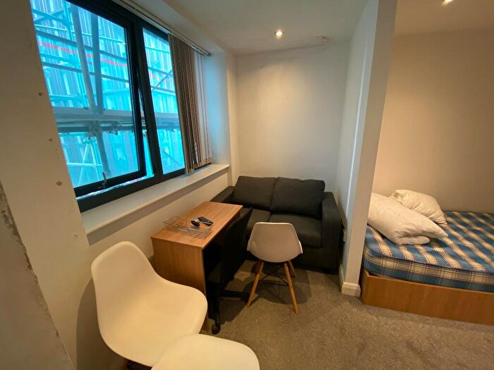 Studio To Rent In Bracken House, Charles Street, Manchester, Greater Manchester, M1