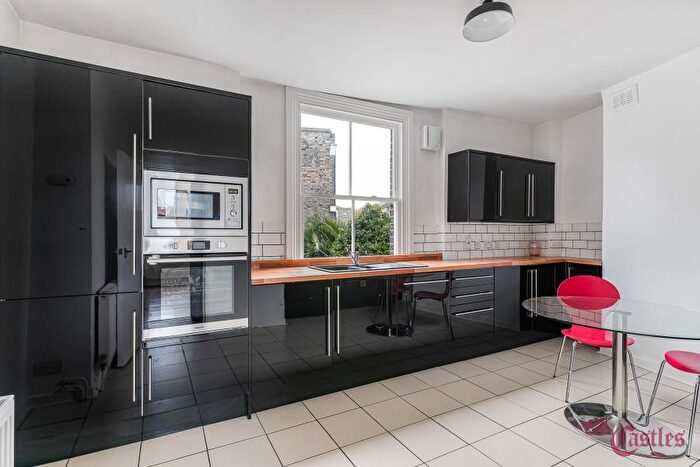 2 Bedroom Flat To Rent In Cephas Street, Stepney Green, E1