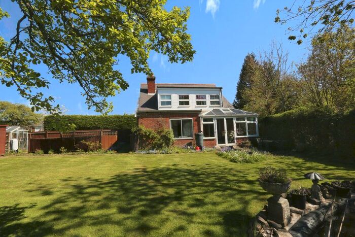 3 Bedroom Detached House For Sale In Crawley Hill, West Wellow, Romsey, Hampshire, SO51