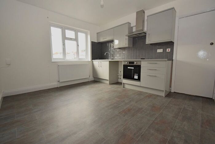 1 Bedroom Flat To Rent In Crayford Road, Crayford, Dartford, DA1
