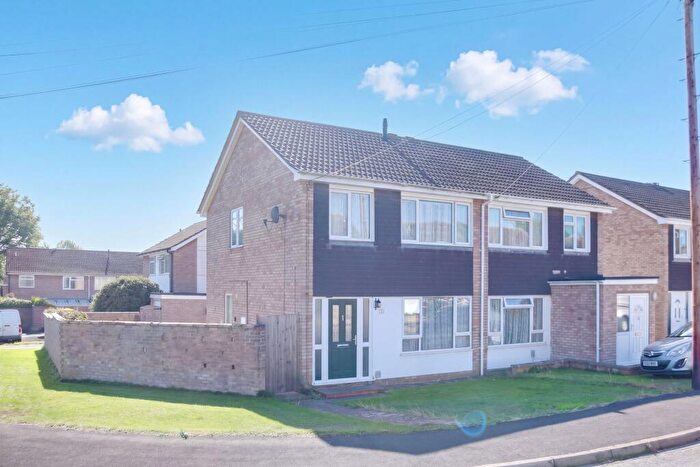 3 Bedroom Semi-Detached House For Sale In Humberley Close, Eynesbury, PE19