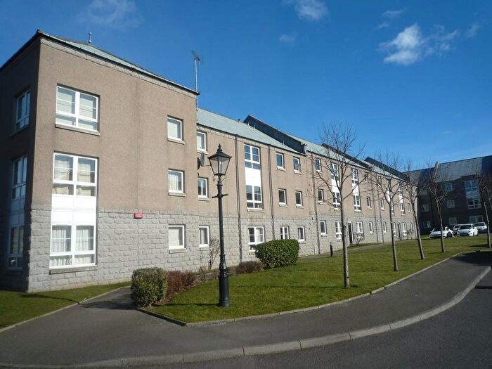 3 Bedroom Flat To Rent In Mary Emslie Court, King St, Aberdeen, AB24