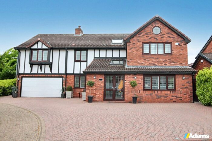 5 Bedroom Detached House For Sale In Aylsham Close, Widnes, WA8