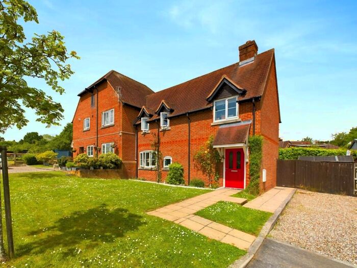 3 Bedroom Semi-Detached House For Sale In Chalky Field, Lane End-Shared Ownership, HP14