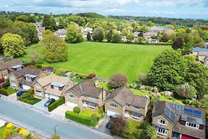 5 Bedroom Detached House For Sale In Crimple Meadows, Pannal, HG3