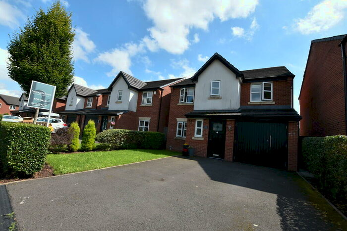 4 Bedroom Detached House For Sale In Kentfield Drive, Bolton, BL1