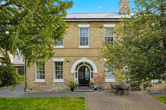 3 Bedroom End Of Terrace House For Sale In Flagstaff Road, Colchester, Essex, CO2