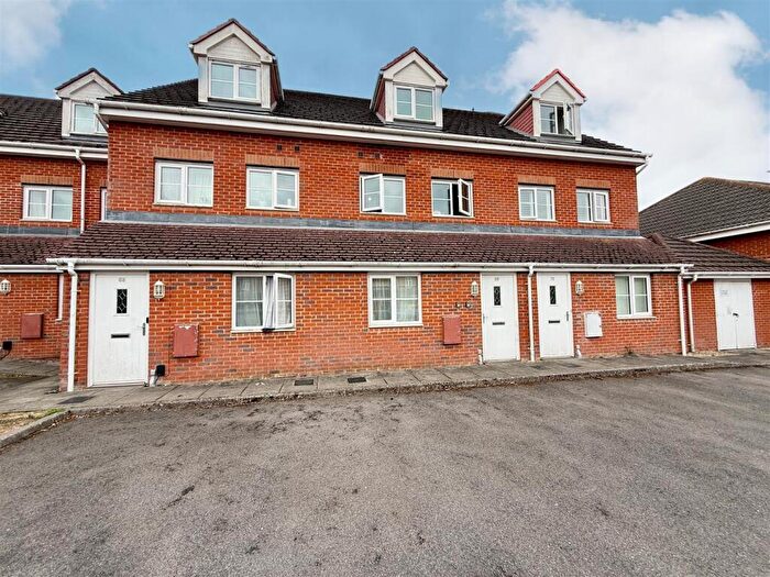 2 Bedroom Apartment To Rent In Bright Wire Crescent, Eastleigh, SO50