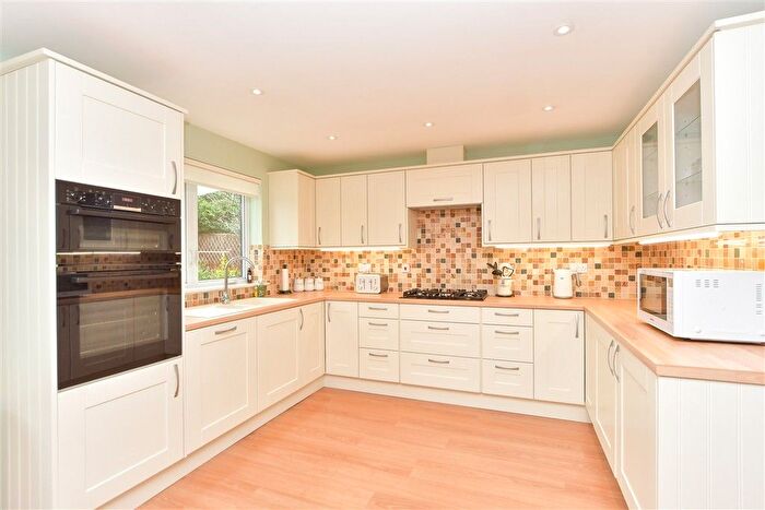 4 Bedroom Detached House For Sale In Poynder Drive, Holborough Lakes, Kent, ME6