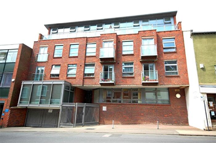 1 Bedroom Apartment To Rent In Hazelwood Road, - Hazelwood Road, Northampton, NN1