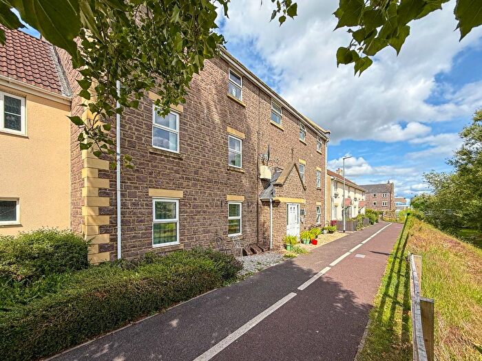 2 Bedroom Flat To Rent In Morse Road, Norton Fitzwarren, Taunton, Somerset, TA2