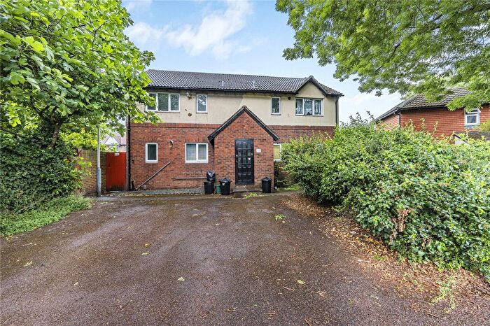 1 Bedroom Flat For Sale In New Garden Drive, West Drayton, UB7