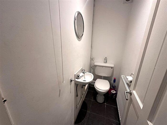 6 Bedroom Semi-Detached House To Rent In West City, NR5