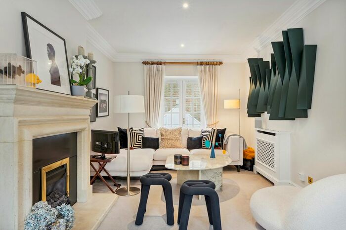 4 Bedroom Terraced House To Rent In Farrier Walk, London, SW10