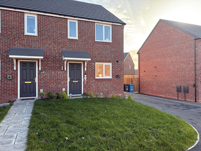 3 Bedroom House To Rent In Norse Close, Huyton., L36