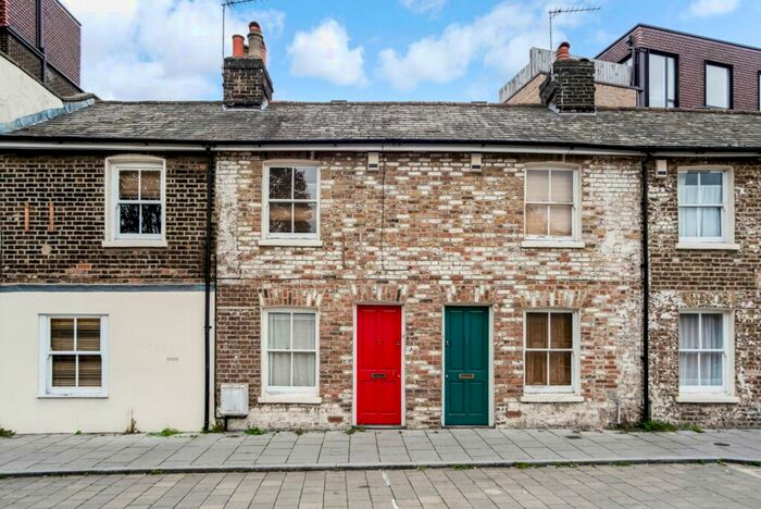 1 Bedroom House To Rent In Coulgate Street, Lewisham, SE4