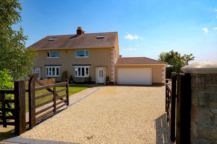 3 Bedroom Semi-Detached House For Sale In Old Barns Farm Cottages, Warkworth, NE65