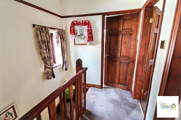 3 Bedroom Semi-Detached House For Sale In Leek New Road, Stoke-On-Trent, ST1