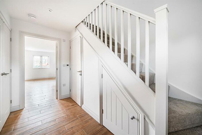 3 Bedroom Terraced House For Sale In Greenway, Eastcote, NN12