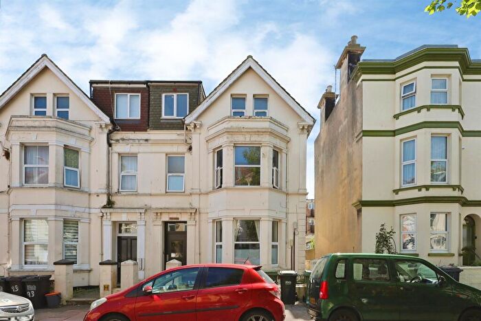 3 Bedroom Flat For Sale In Pevensey Road, Eastbourne, BN22