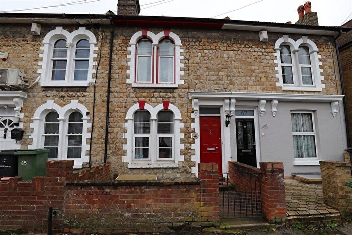 2 Bedroom Terraced House For Sale In Waterlow Road, Maidstone, ME14