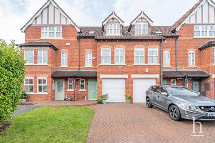 3 Bedroom Terraced House For Sale In Larton Farm Close, Wirral, CH48