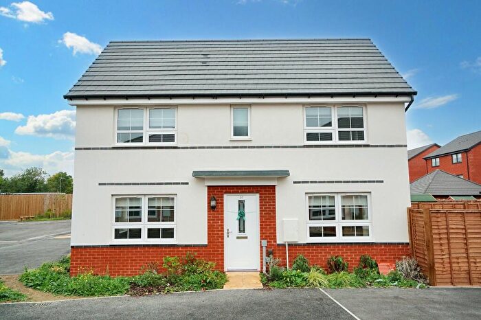 3 Bedroom House To Rent In Campbell Drive, Upper Lighthorne, Leamington Spa, Warwickshire, CV33