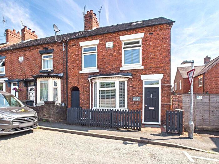 4 Bedroom End Of Terrace House For Sale In Victoria Road, Market Drayton, Shropshire, TF9
