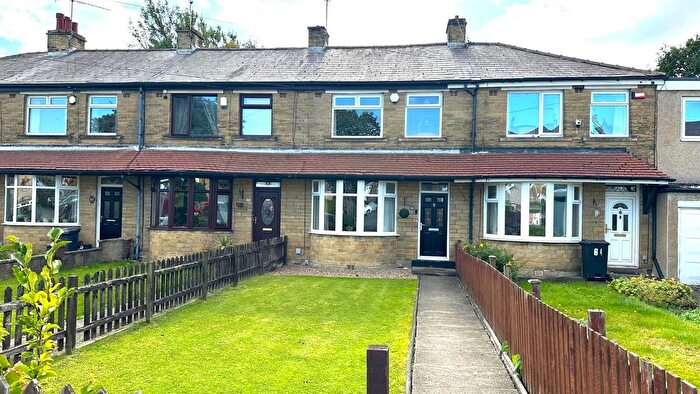 3 Bedroom Terraced House For Sale In Park Road, Thackley, Bradford, BD10