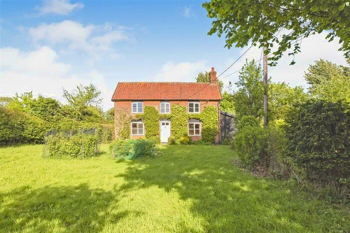 2 Bedroom Detached House For Sale In Pristow Green Lane, Tibenham, Norwich, NR16