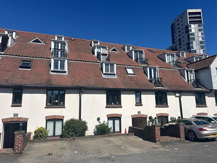 1 Bedroom Flat To Rent In Dock Street, Ipswich, Suffolk, IP2