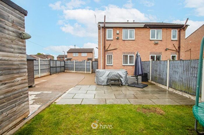 2 Bedroom Semi-Detached House For Sale In Broadlands Close, Dunscroft, Doncaster, DN7