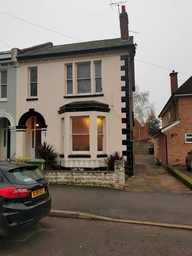 6 Bedroom Terraced House To Rent In St. Marys Crescent, Leamington Spa, CV31