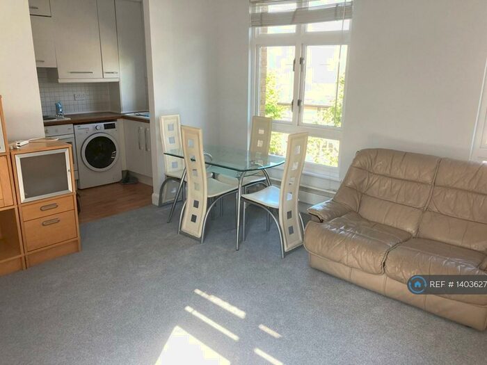 1 Bedroom Flat To Rent In The Bow Quarter, London, E3