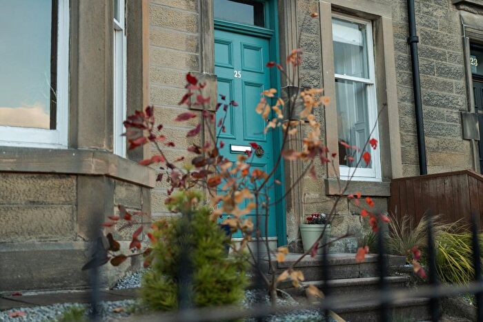 2 Bedroom Flat For Sale In Blackie Road, Edinburgh, EH6