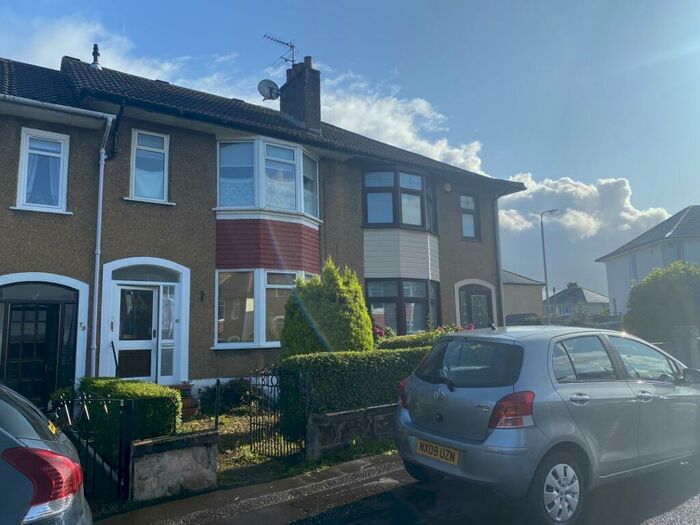 3 Bedroom Semi-Detached House To Rent In Hillview Drive, Clarkston, Glasgow, G76