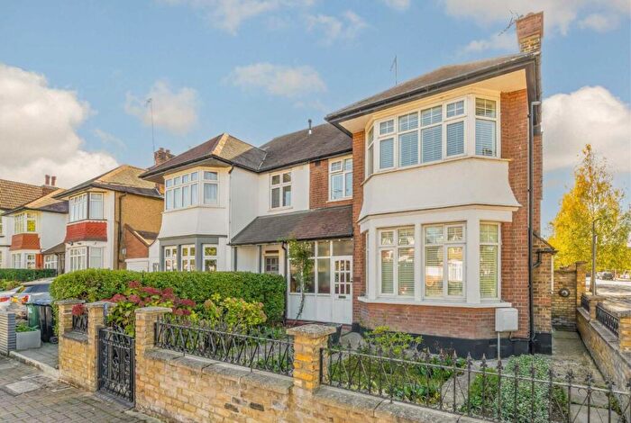 5 Bedroom House For Sale In Anson Road, Willesden, NW2